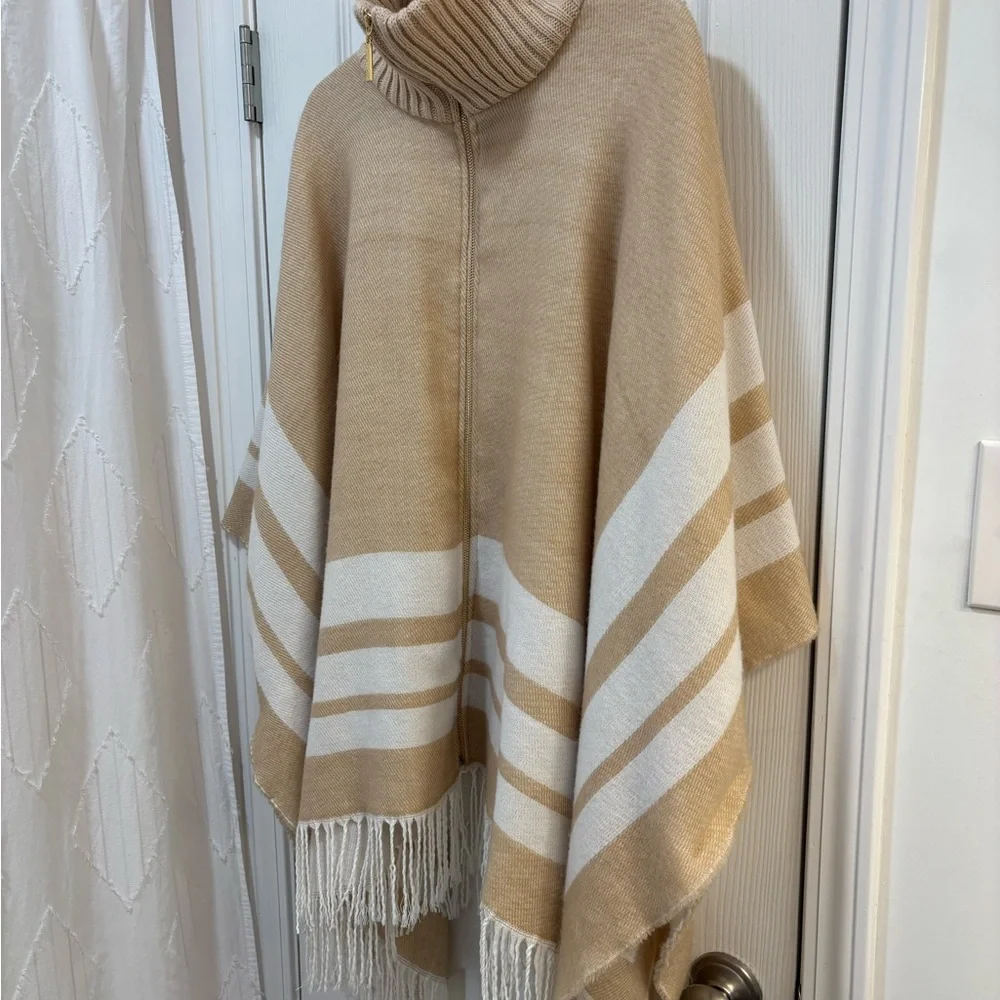 Marc New York Tan and White Poncho